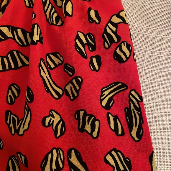 Signatures Long sleeve v-neck crop top- size small - Picture 3 of 11